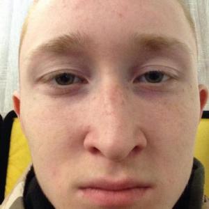 YoungOnlineHero